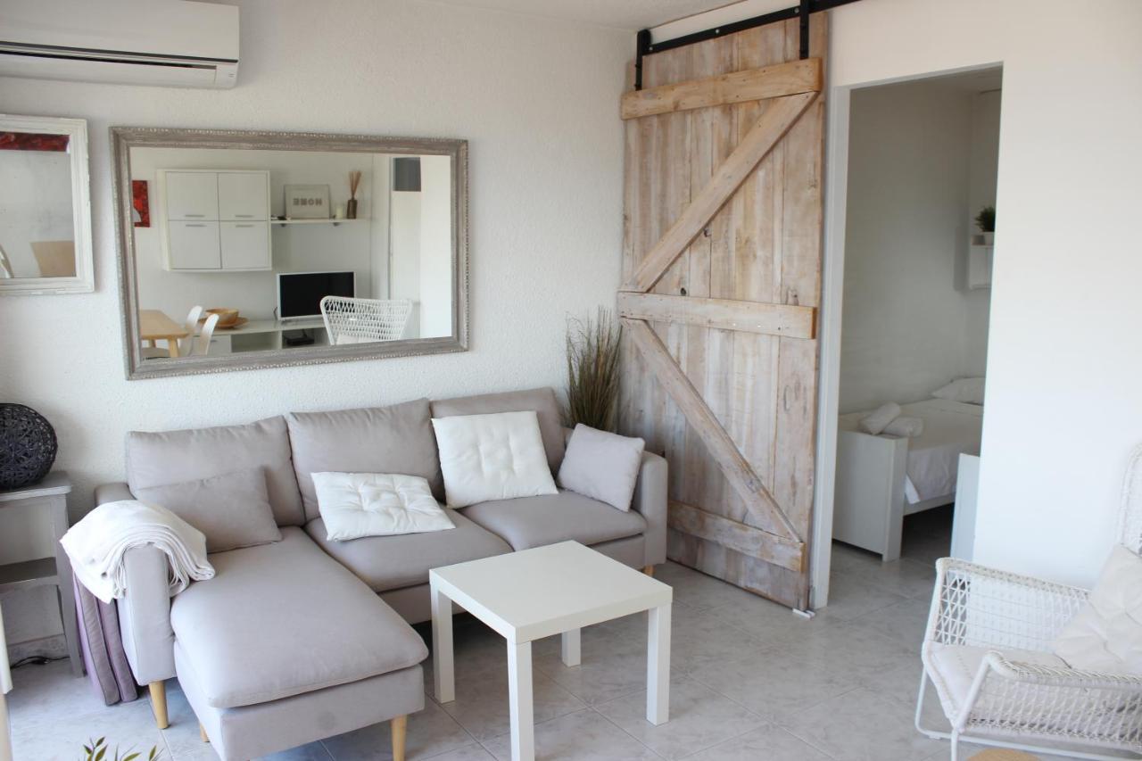 Beautiful Apartment In Front Of Beach, Pool, View Rosas Exteriör bild