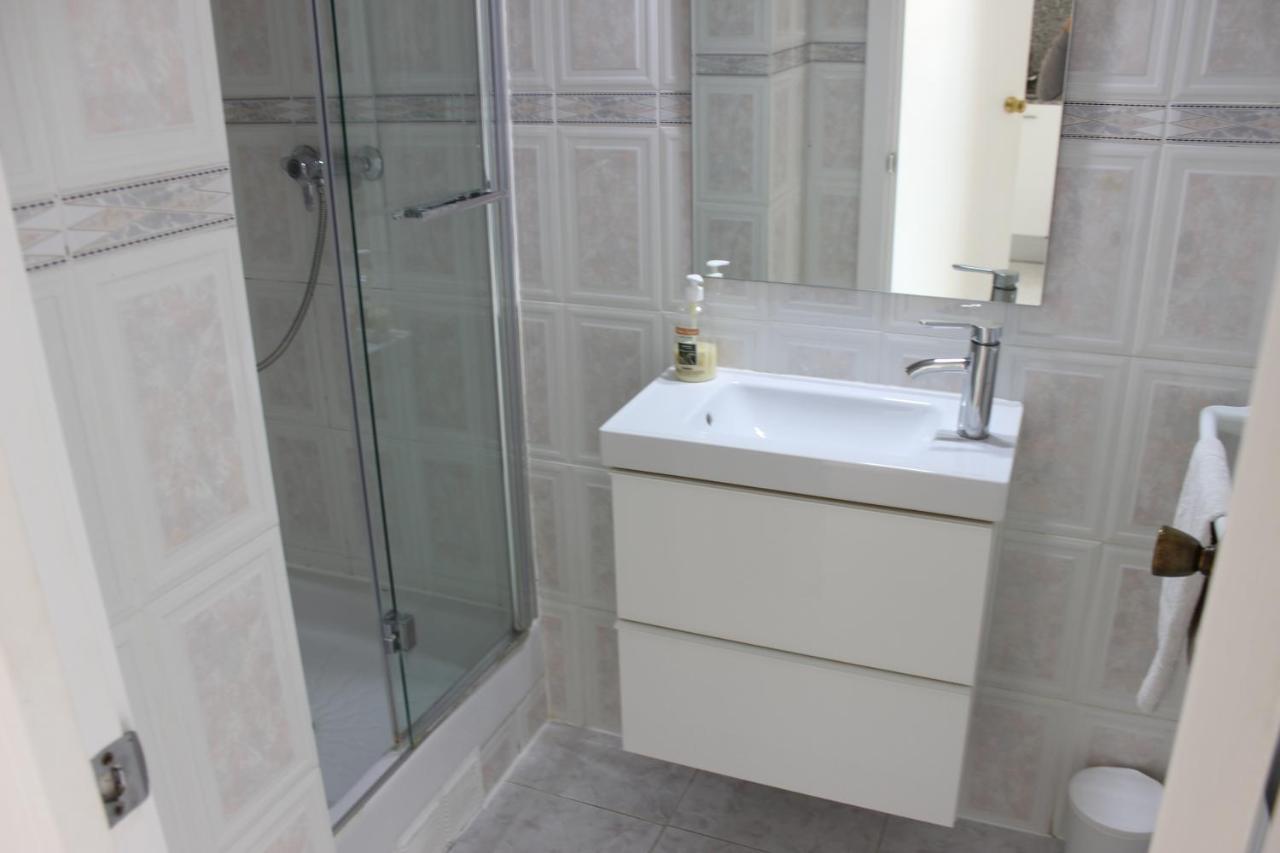 Beautiful Apartment In Front Of Beach, Pool, View Rosas Exteriör bild